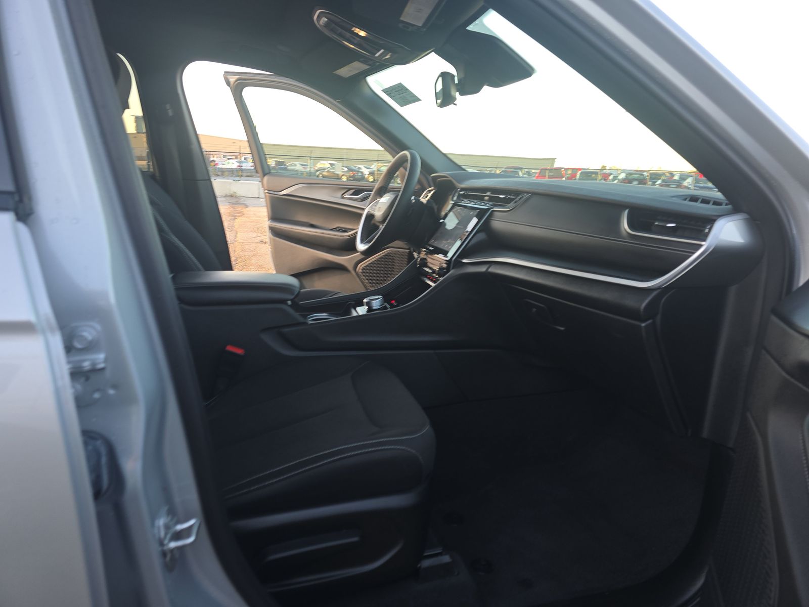 2024 Jeep Grand Cherokee Laredo X RWD