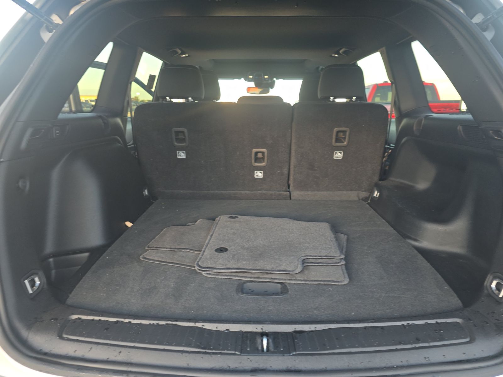 2024 Jeep Grand Cherokee Laredo X RWD