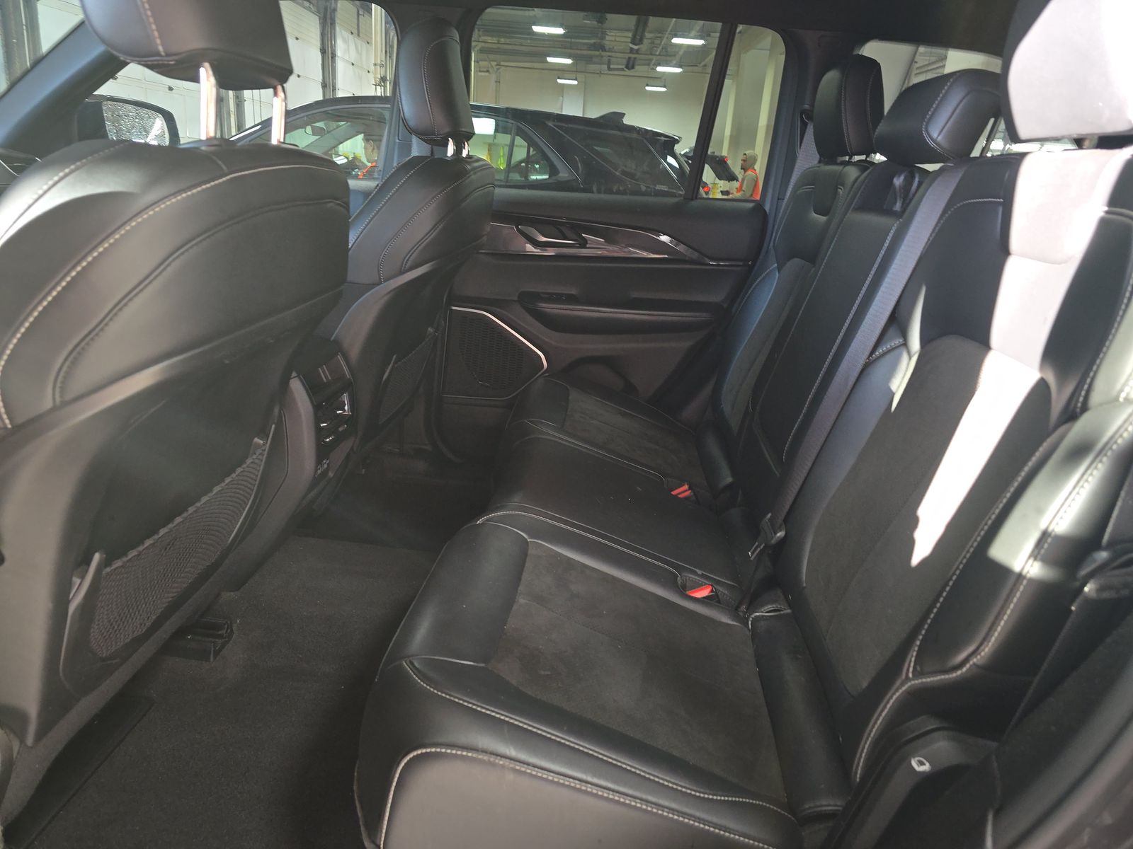 2022 Jeep Grand Cherokee Altitude AWD