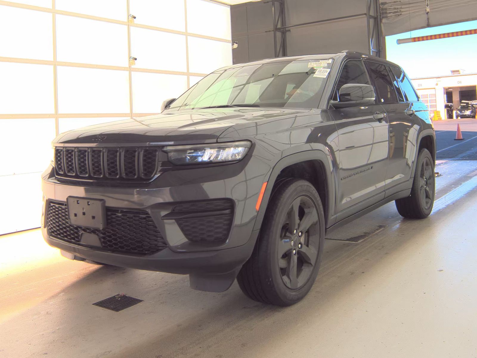 2022 Jeep Grand Cherokee Altitude AWD