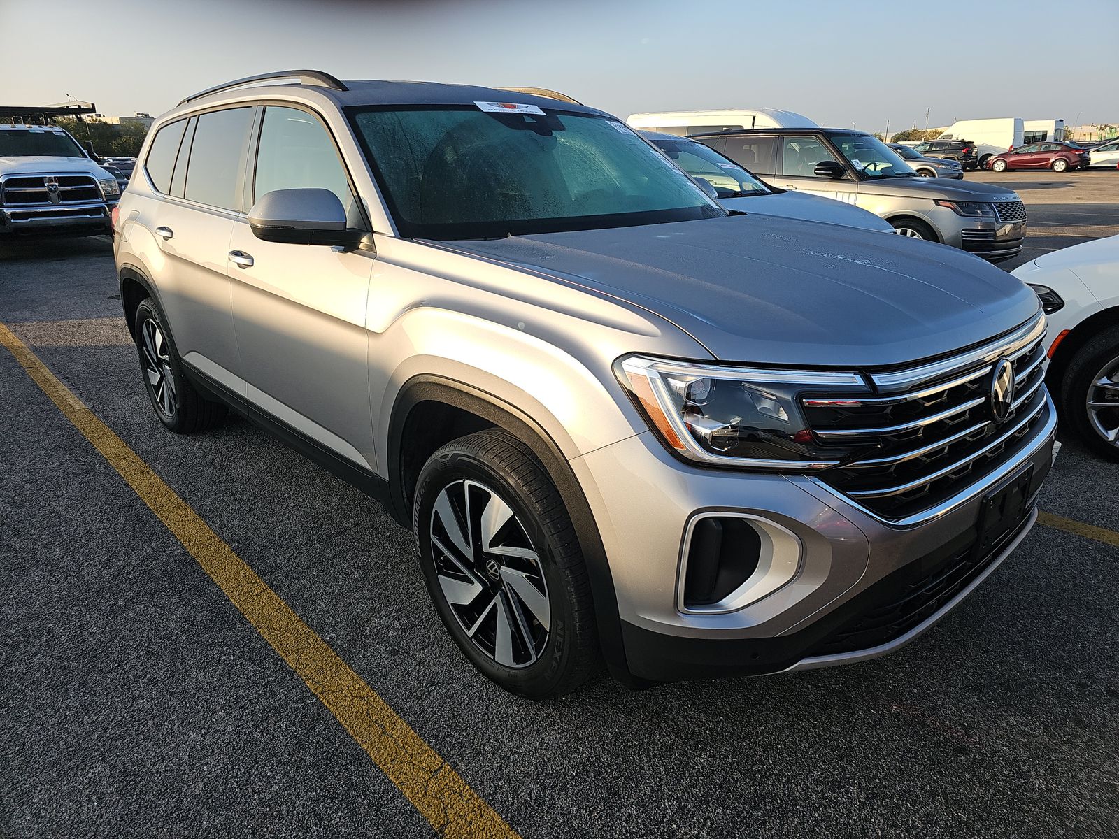 2025 Volkswagen Atlas 2.0T SE FWD