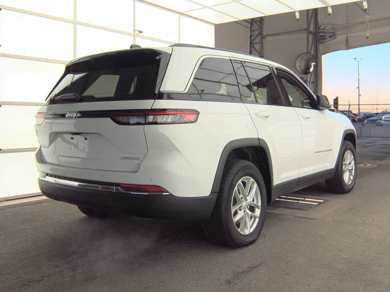 2024 Jeep Grand Cherokee Laredo X RWD