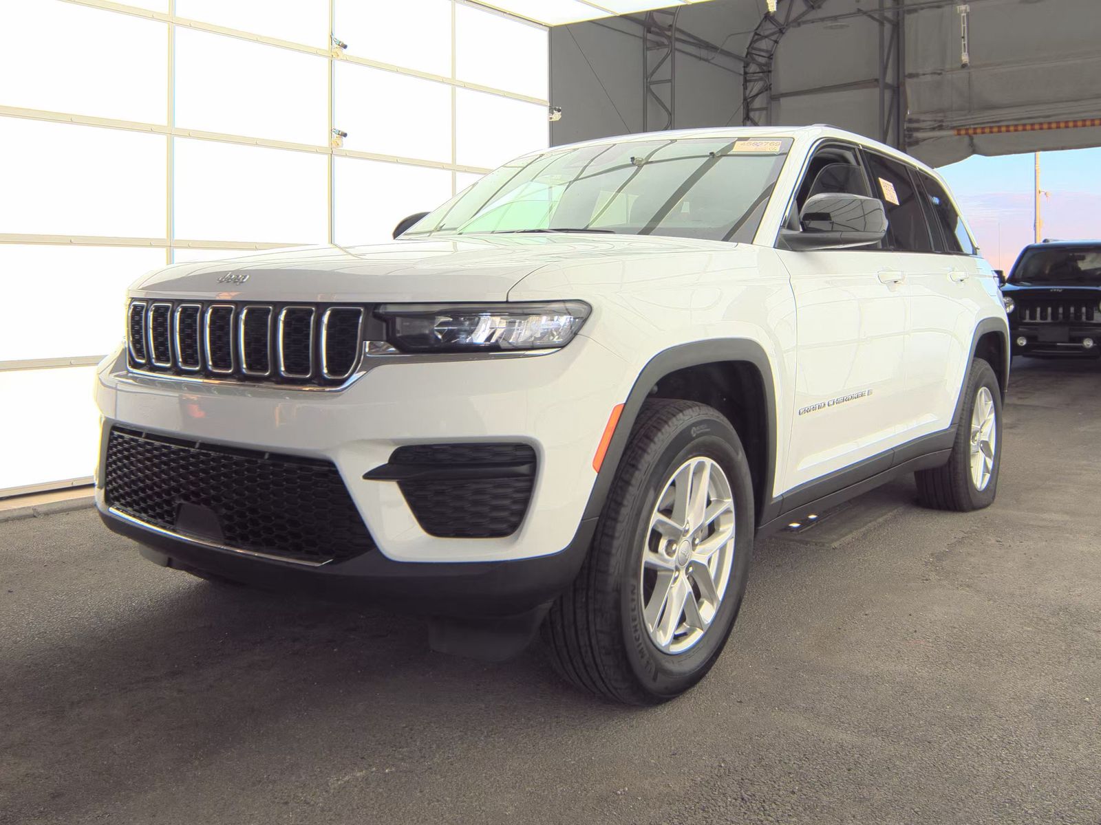 2024 Jeep Grand Cherokee Laredo X RWD