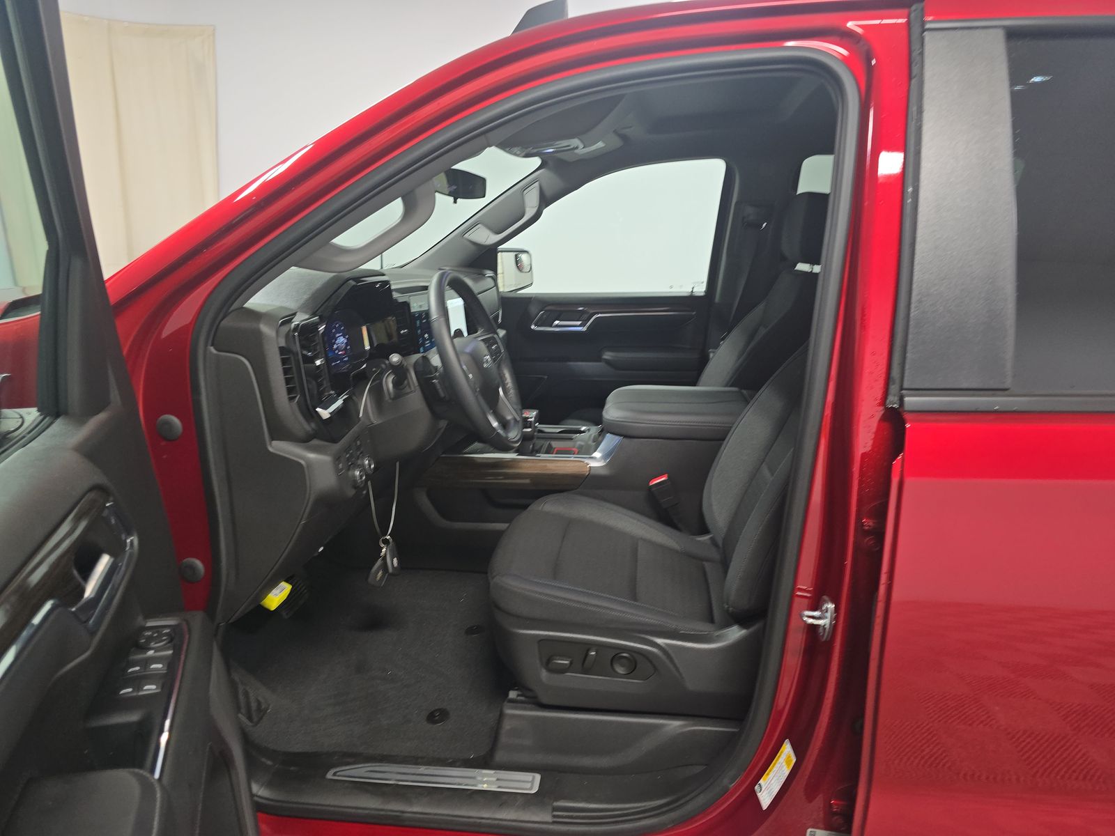 2023 Chevrolet Silverado 1500 RST AWD