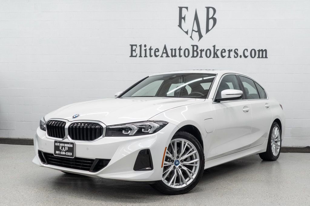 2024 BMW 3 Series Sedan 330e xDrive
