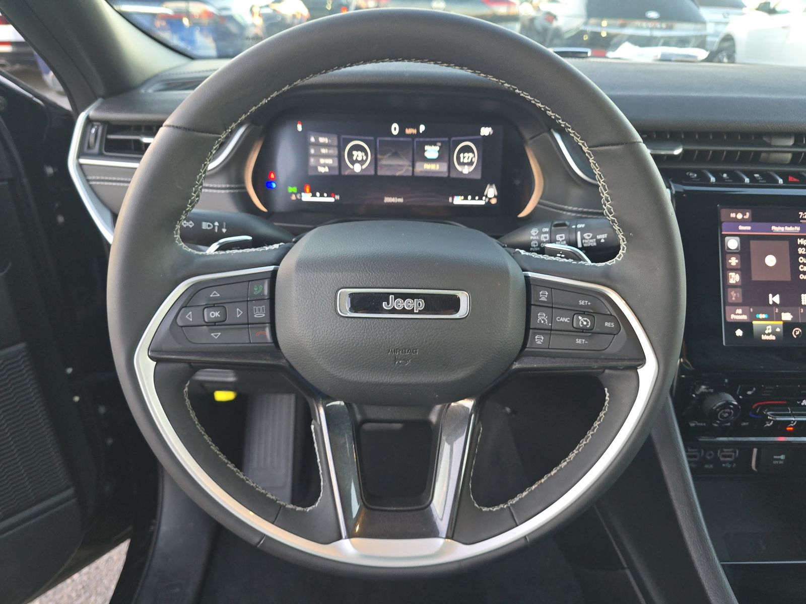 2023 Jeep Grand Cherokee Altitude AWD