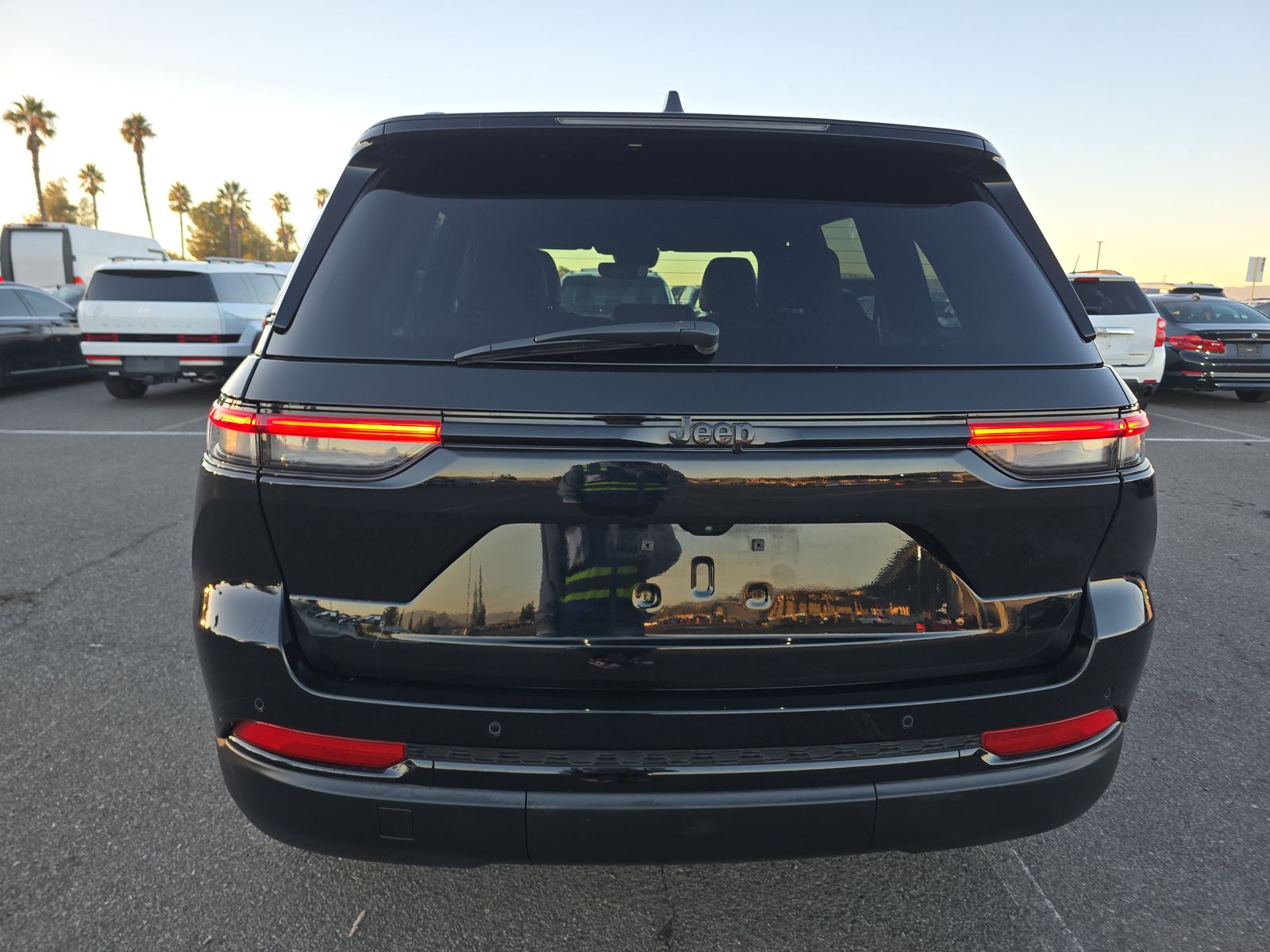 2023 Jeep Grand Cherokee Altitude AWD