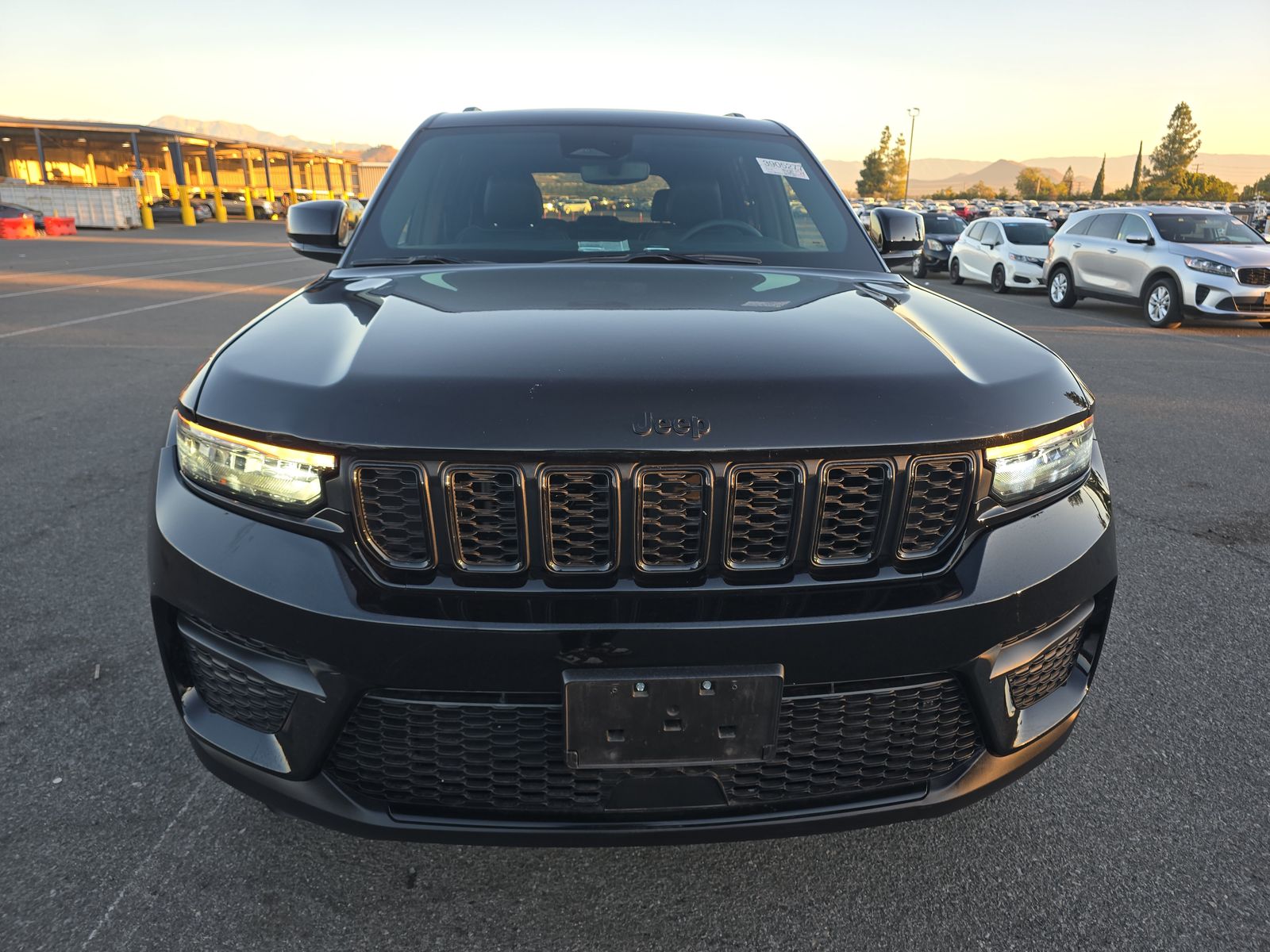 2023 Jeep Grand Cherokee Altitude AWD