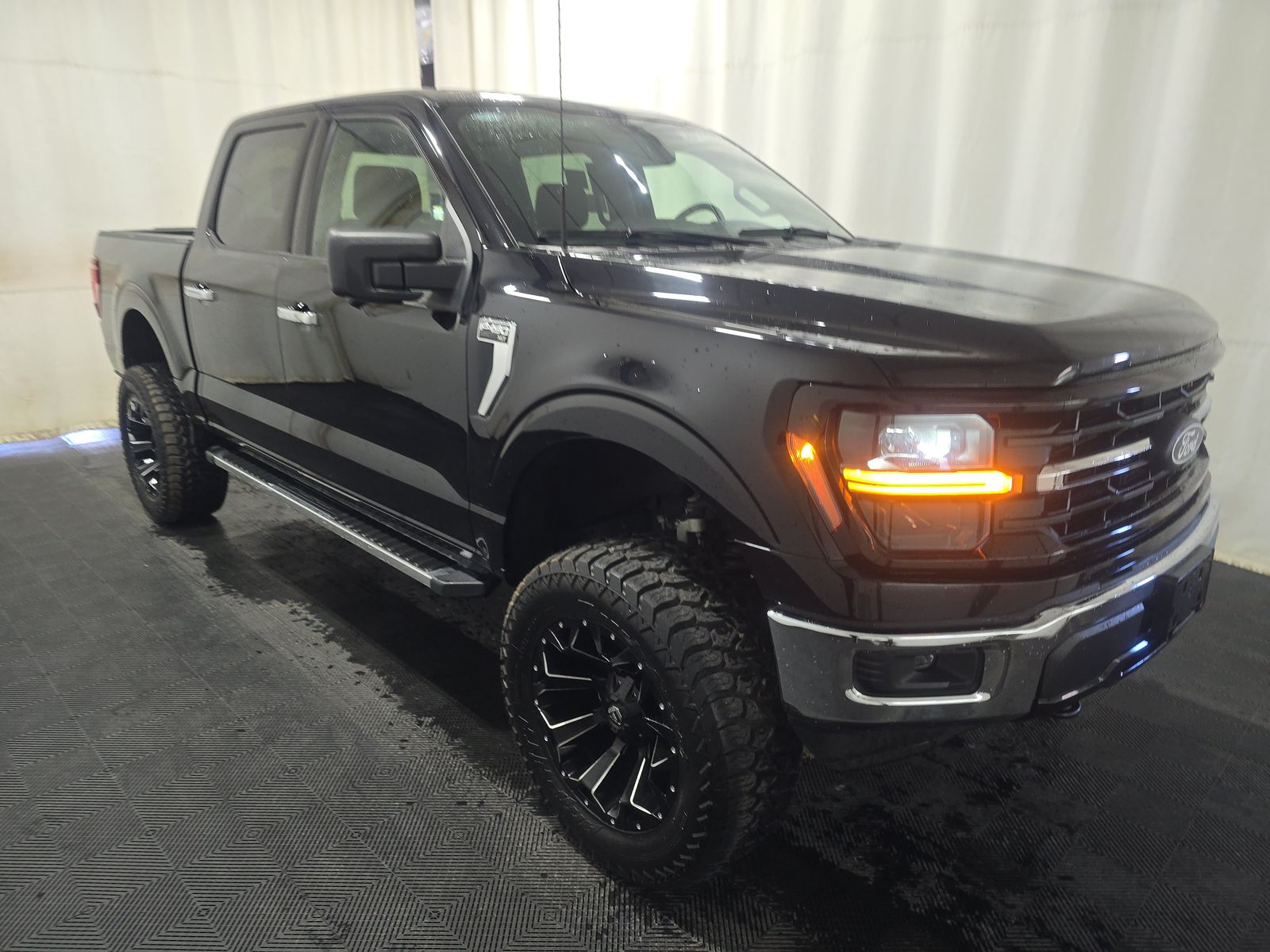 2024 Ford F-150 XLT AWD