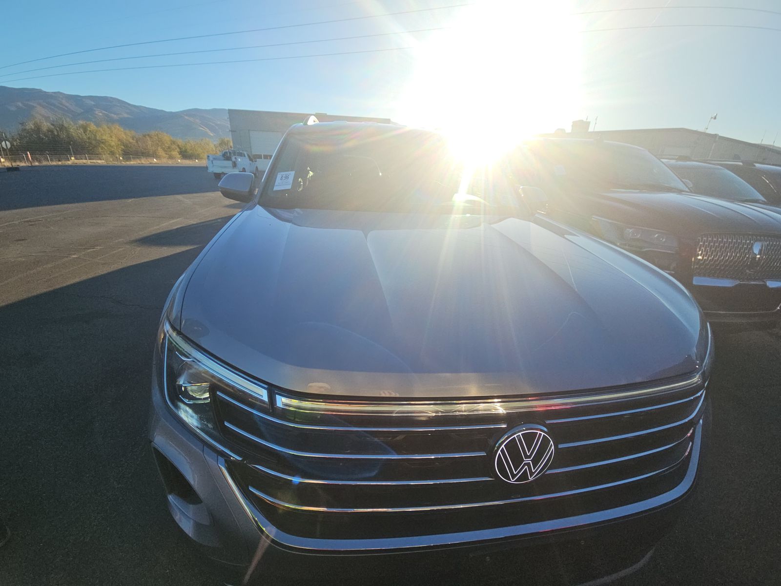 2025 Volkswagen Atlas 2.0T SE AWD