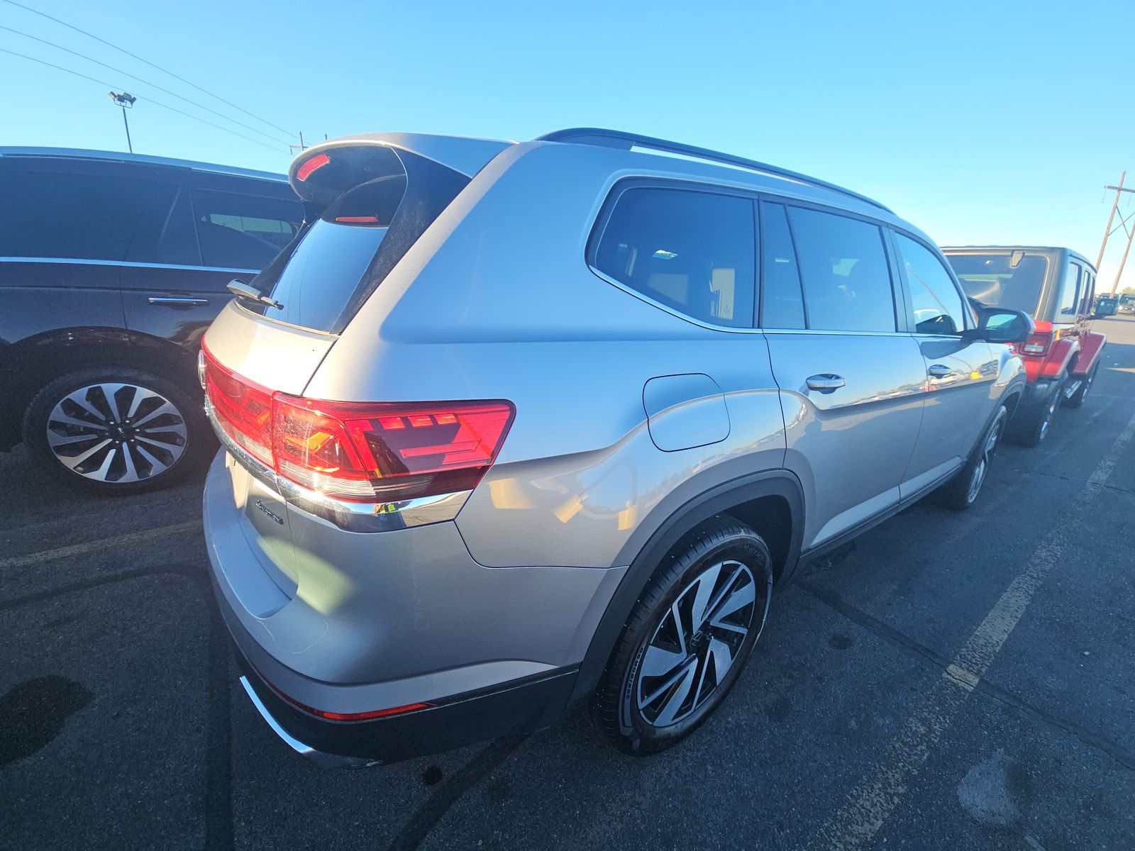2025 Volkswagen Atlas 2.0T SE AWD