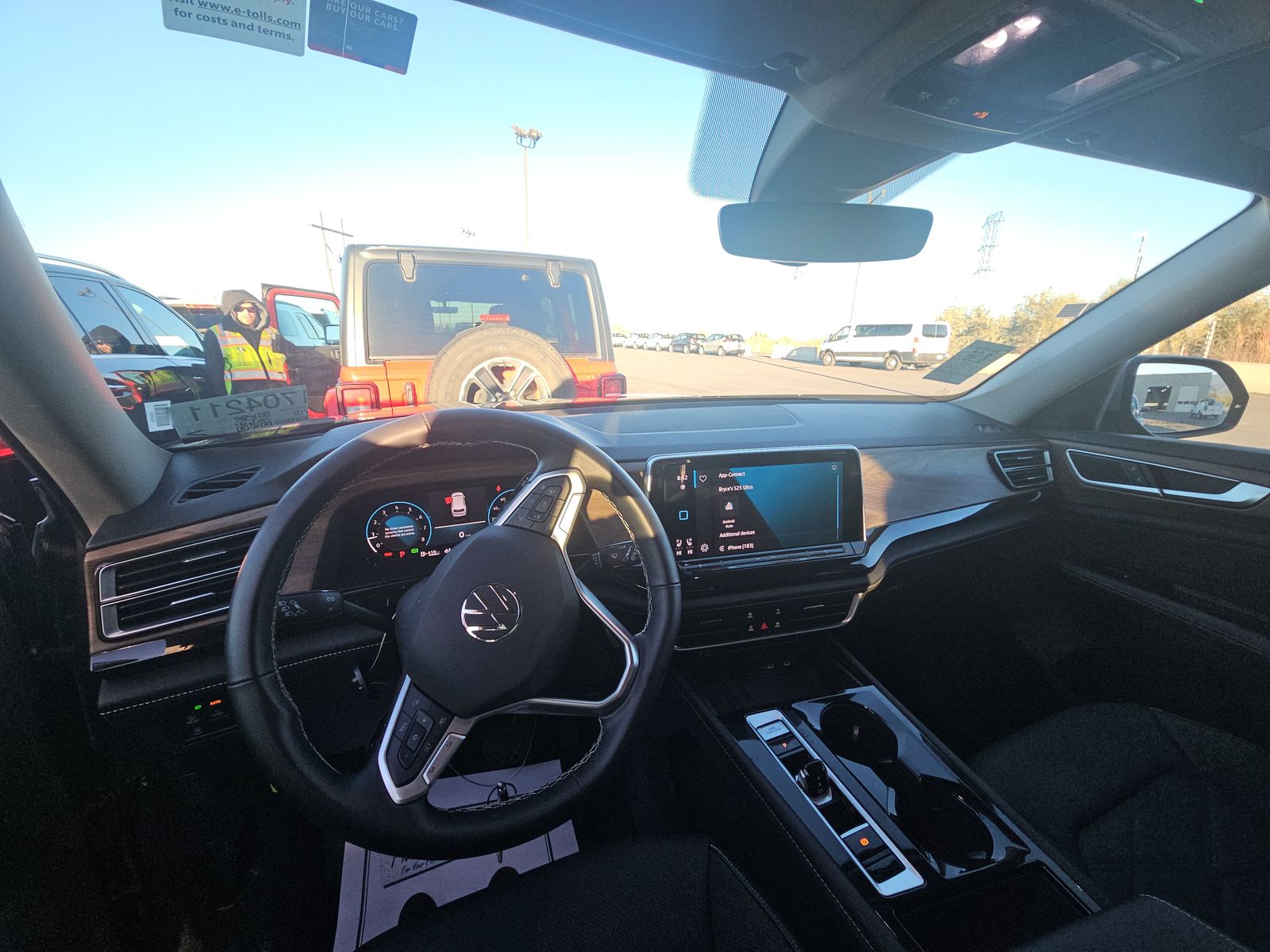 2025 Volkswagen Atlas 2.0T SE AWD