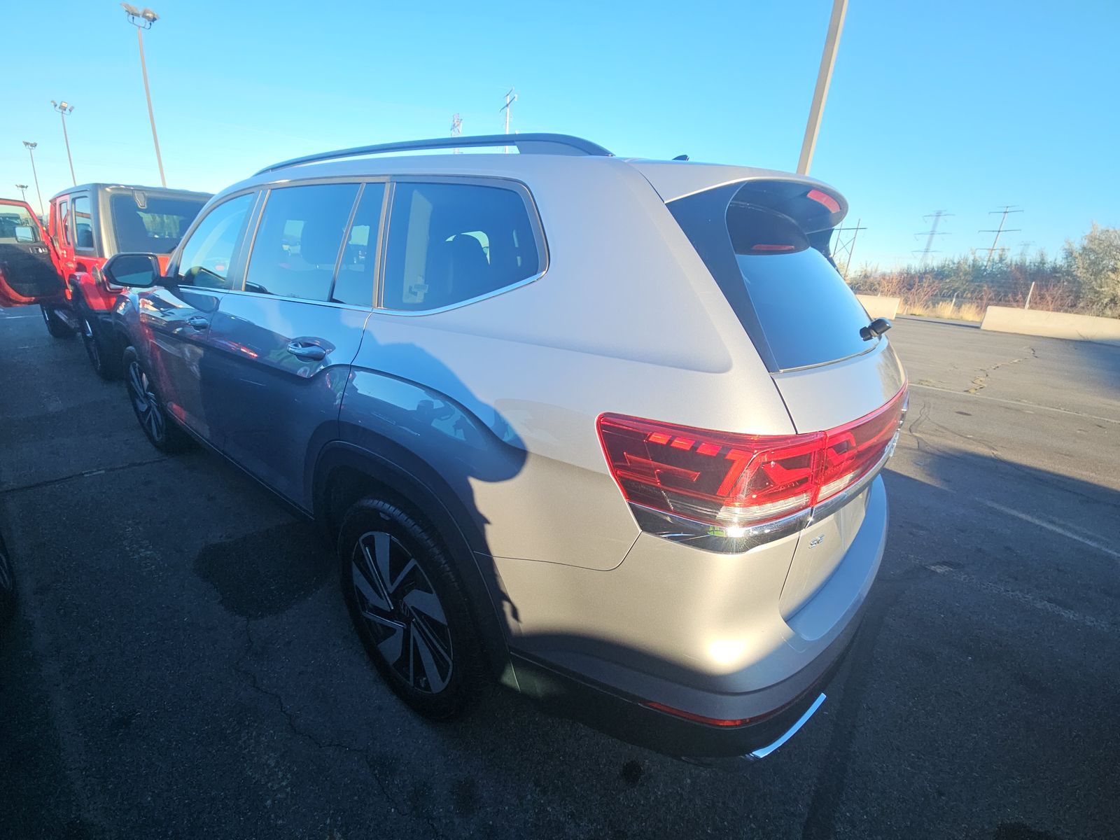2025 Volkswagen Atlas 2.0T SE AWD