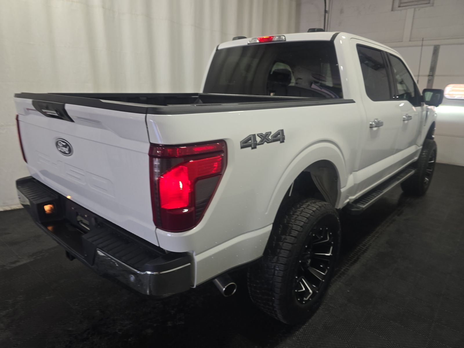 2024 Ford F-150 XLT AWD