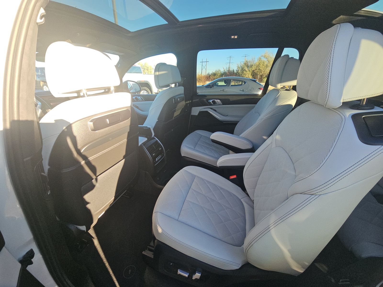 2025 BMW X7 xDrive40i AWD