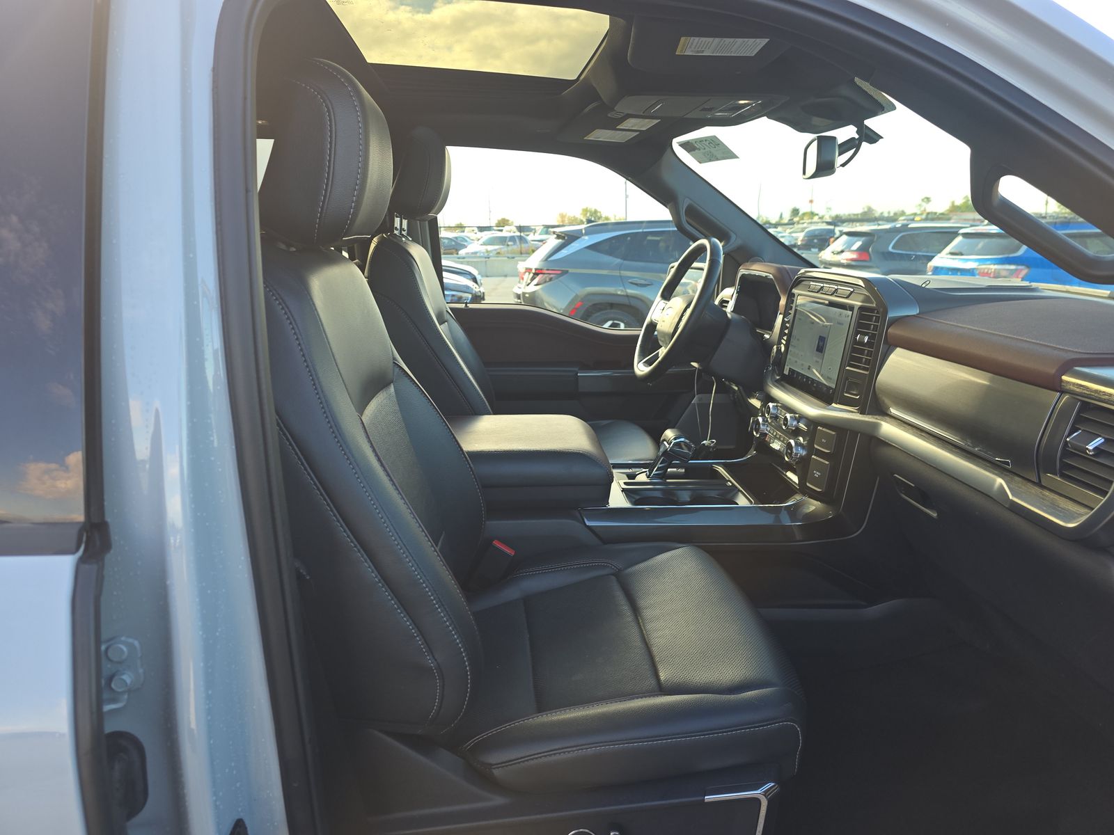 2023 Ford F-150 Hybrid Lariat AWD