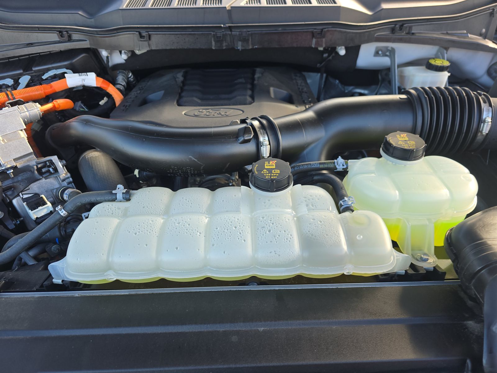 2023 Ford F-150 Hybrid Lariat AWD