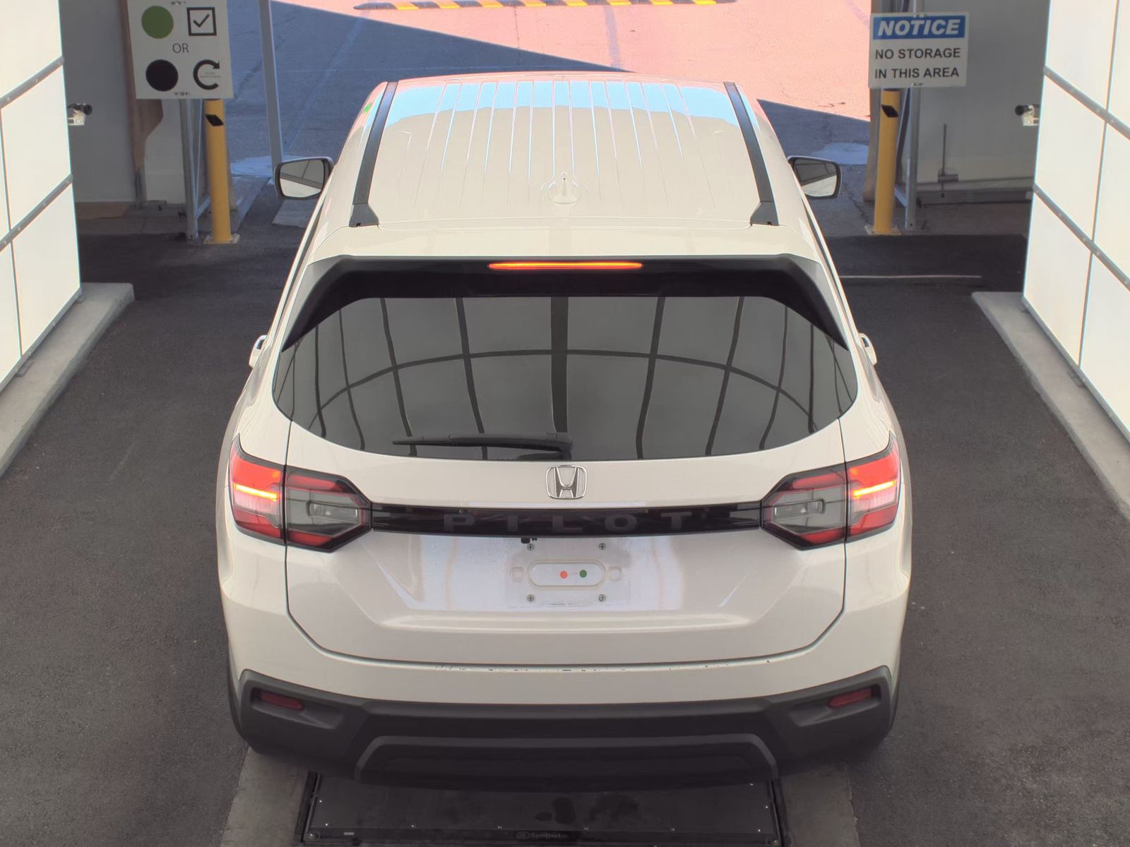 2023 Honda Pilot LX FWD