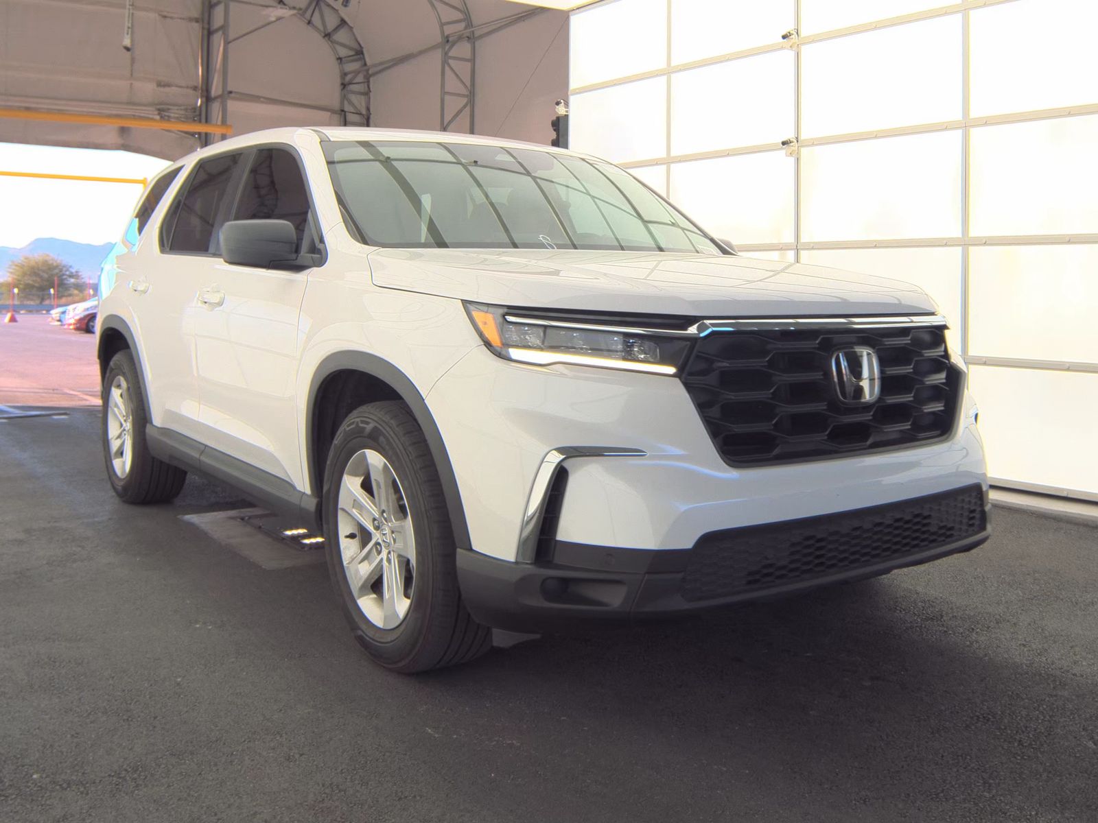2023 Honda Pilot LX FWD