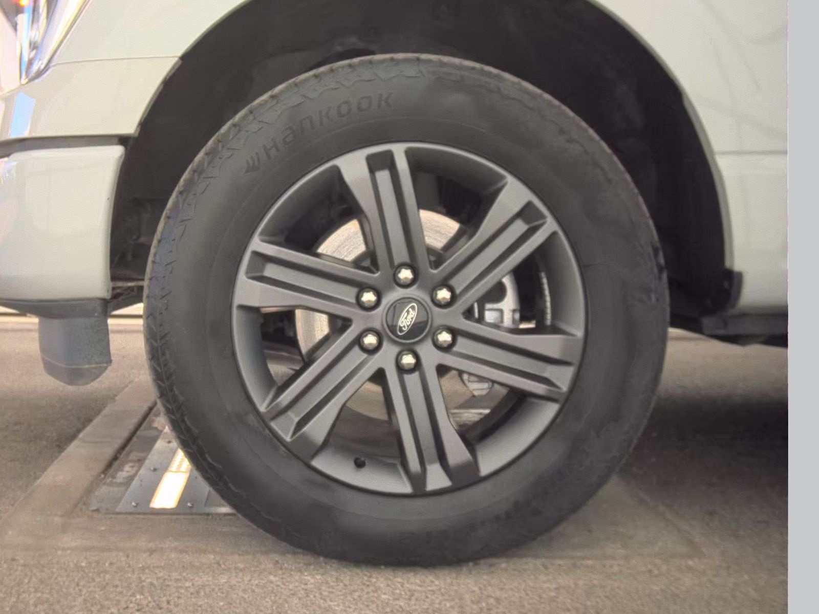 2023 Ford F-150 Hybrid Lariat AWD