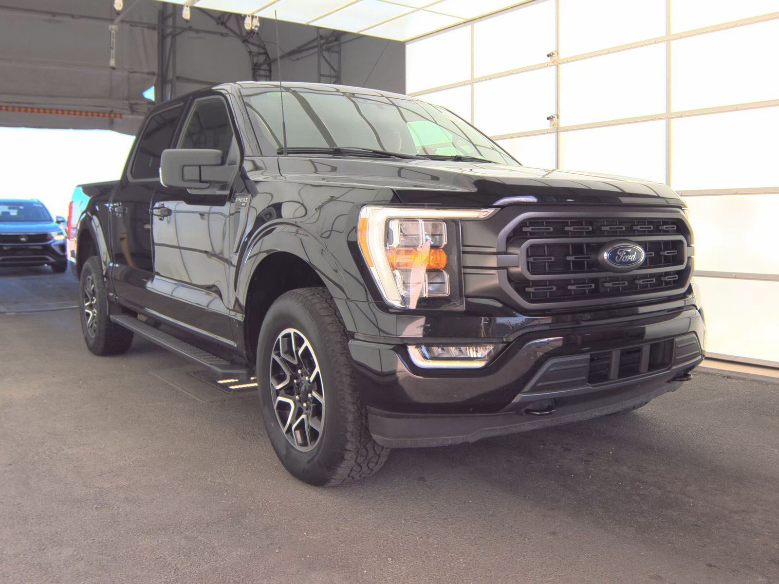 2023 Ford F-150 XLT AWD