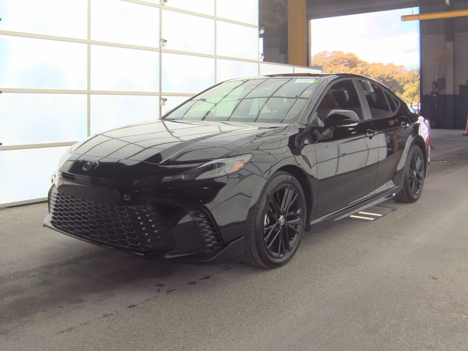 2025 Toyota Camry SE FWD