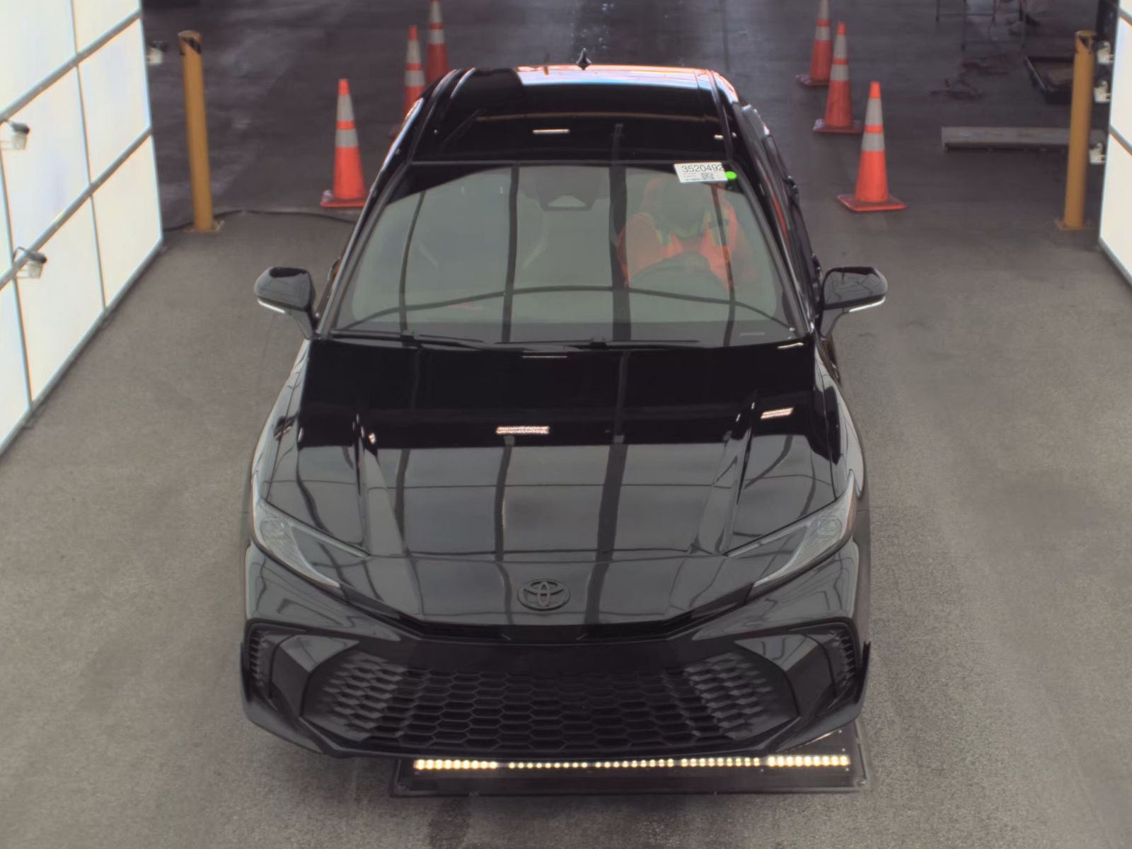 2025 Toyota Camry SE FWD