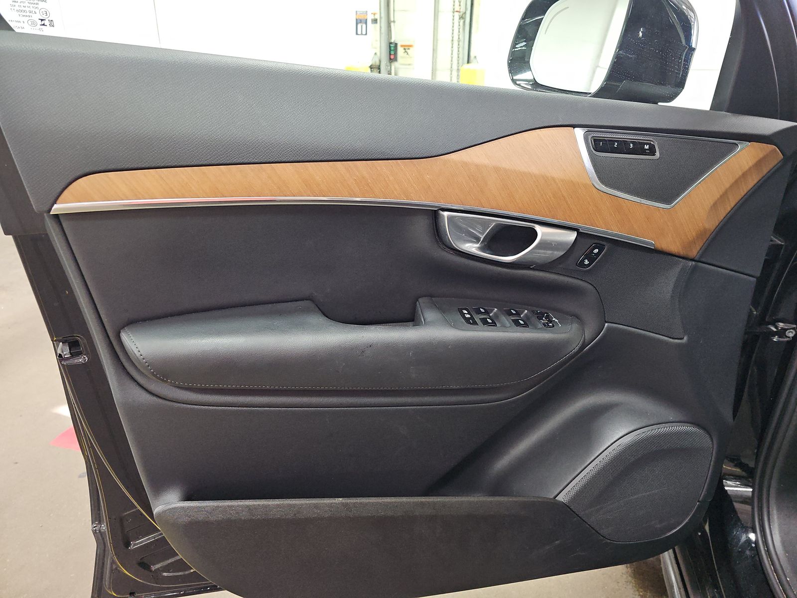 2024 Volvo XC90 B6 Plus AWD