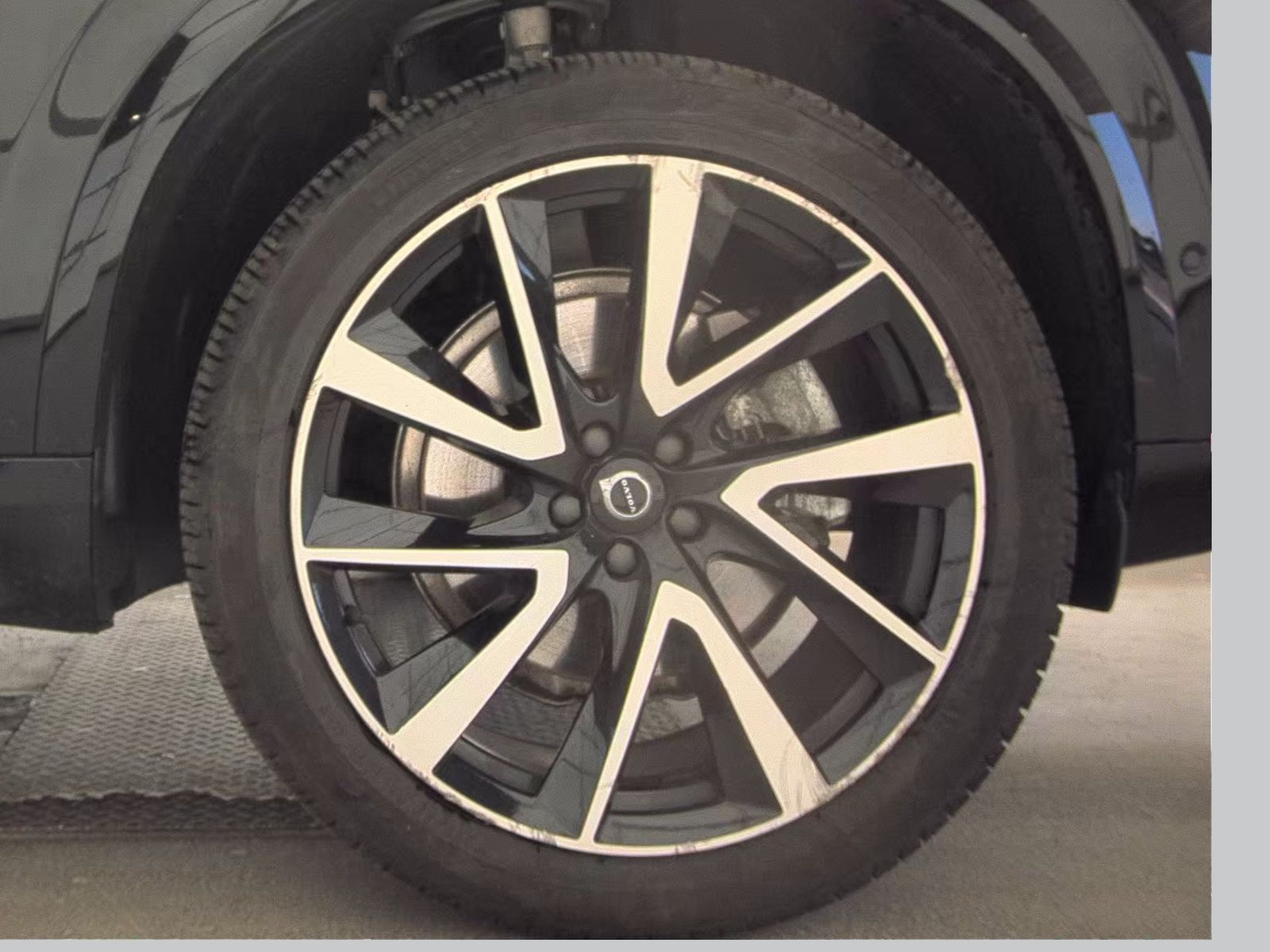 2024 Volvo XC90 B6 Plus AWD