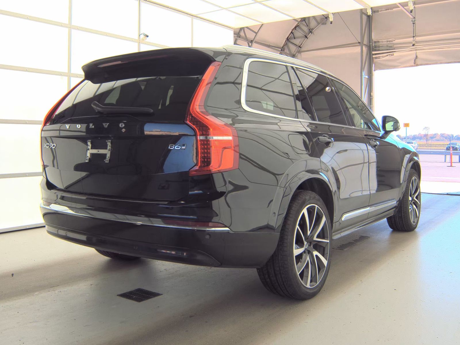 2024 Volvo XC90 B6 Plus AWD
