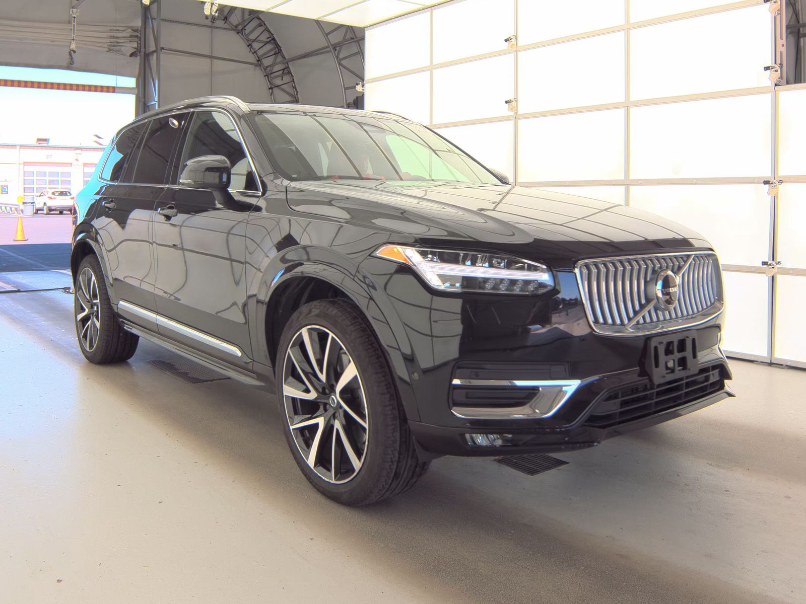 2024 Volvo XC90 B6 Plus AWD