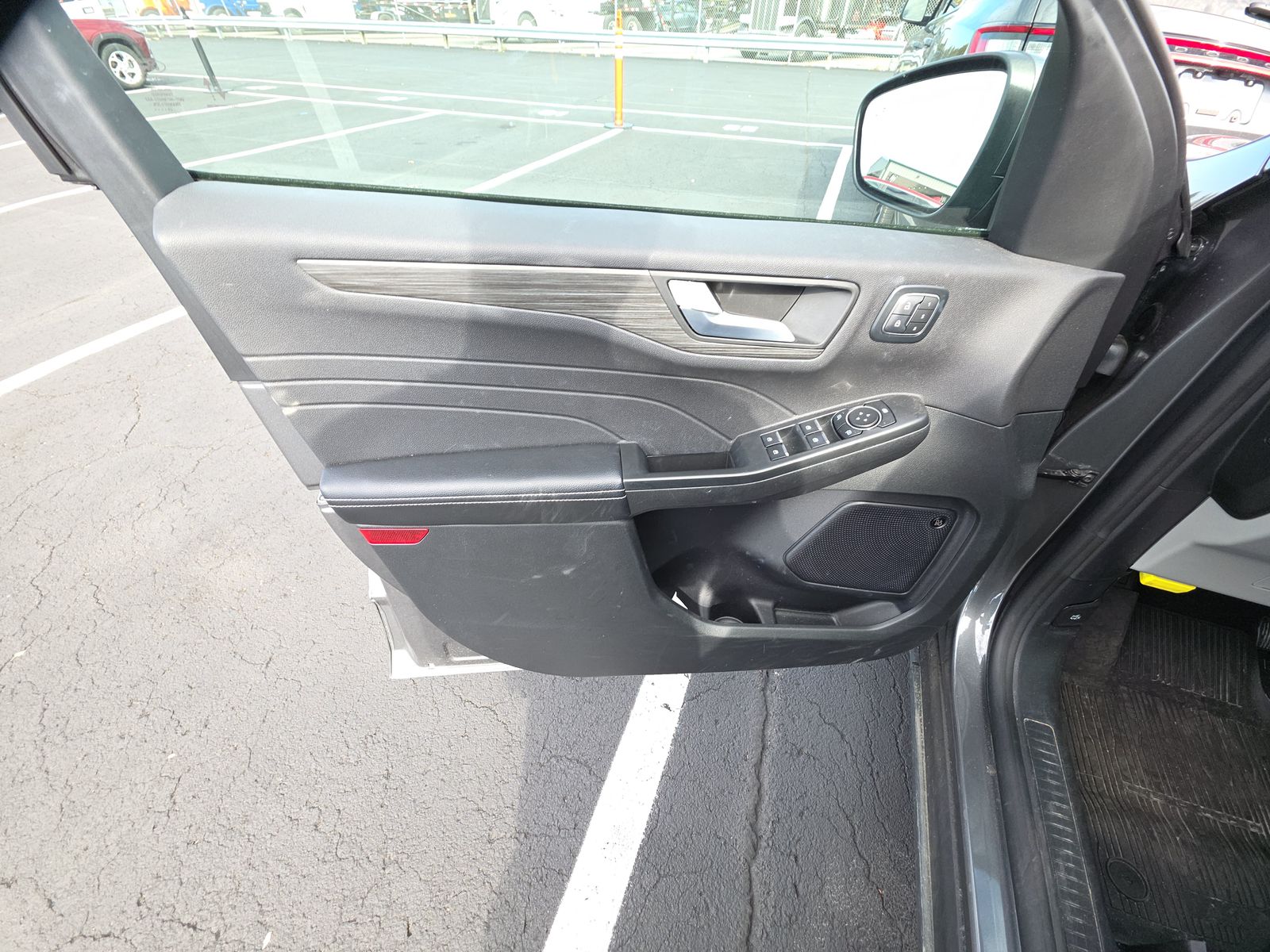 2025 Ford Escape Hybrid Platinum AWD