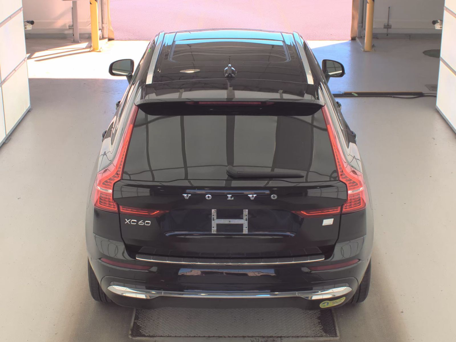 2023 Volvo XC60 Recharge T8 Plus AWD