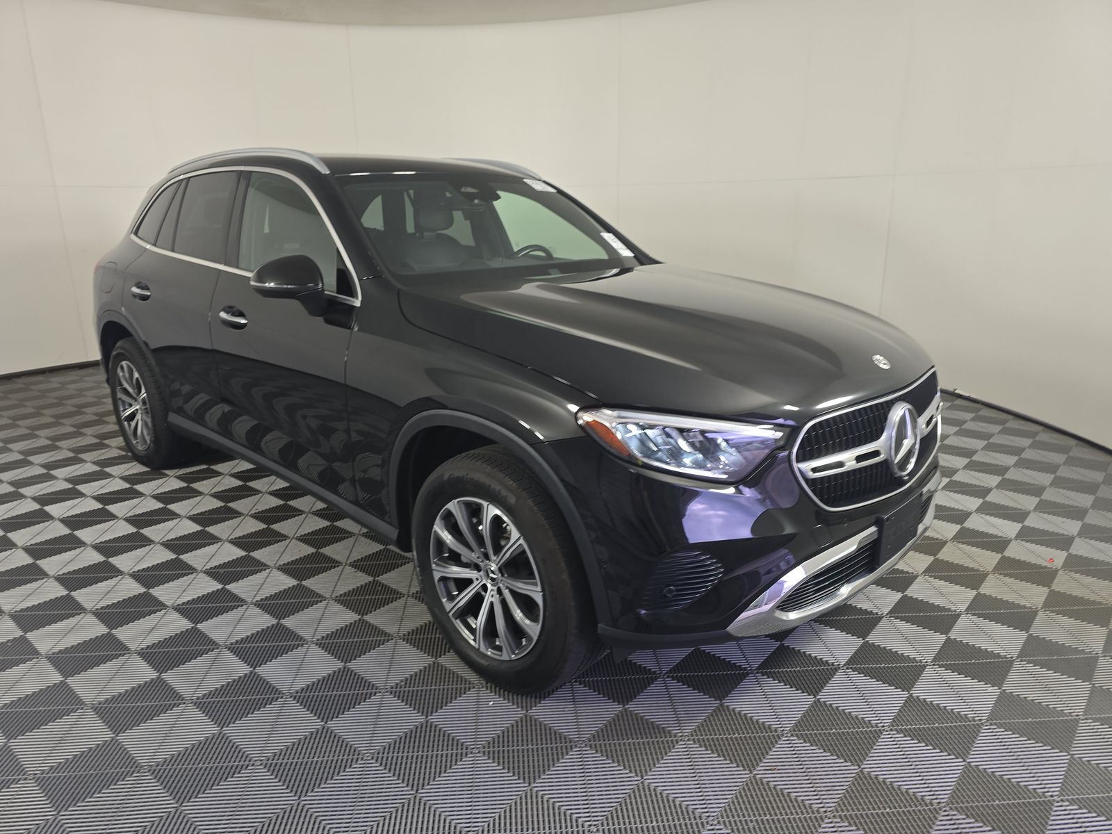 2024 Mercedes-Benz GLC GLC 300 AWD