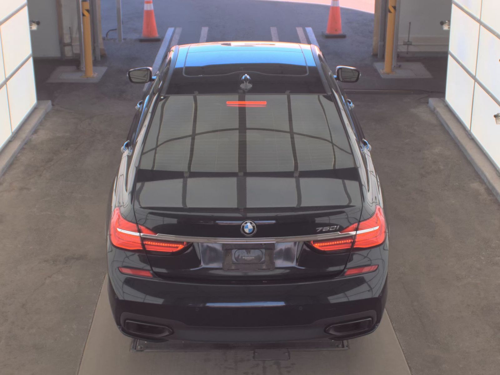 2016 BMW 7 Series 750i RWD