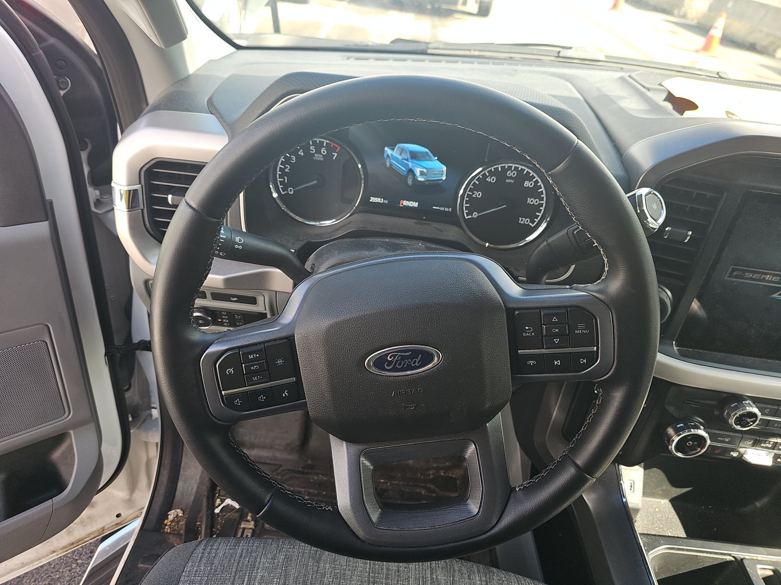 2023 Ford F-150 Hybrid XLT AWD