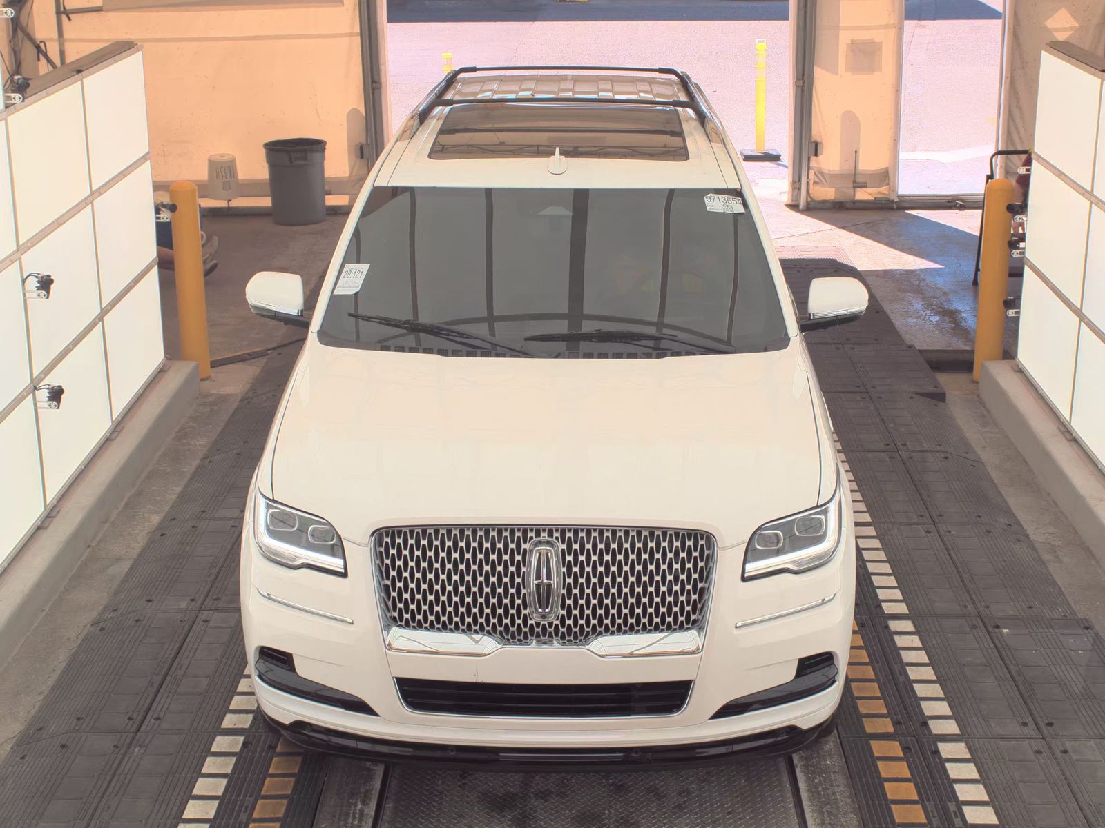 2022 Lincoln Navigator L Reserve FWD