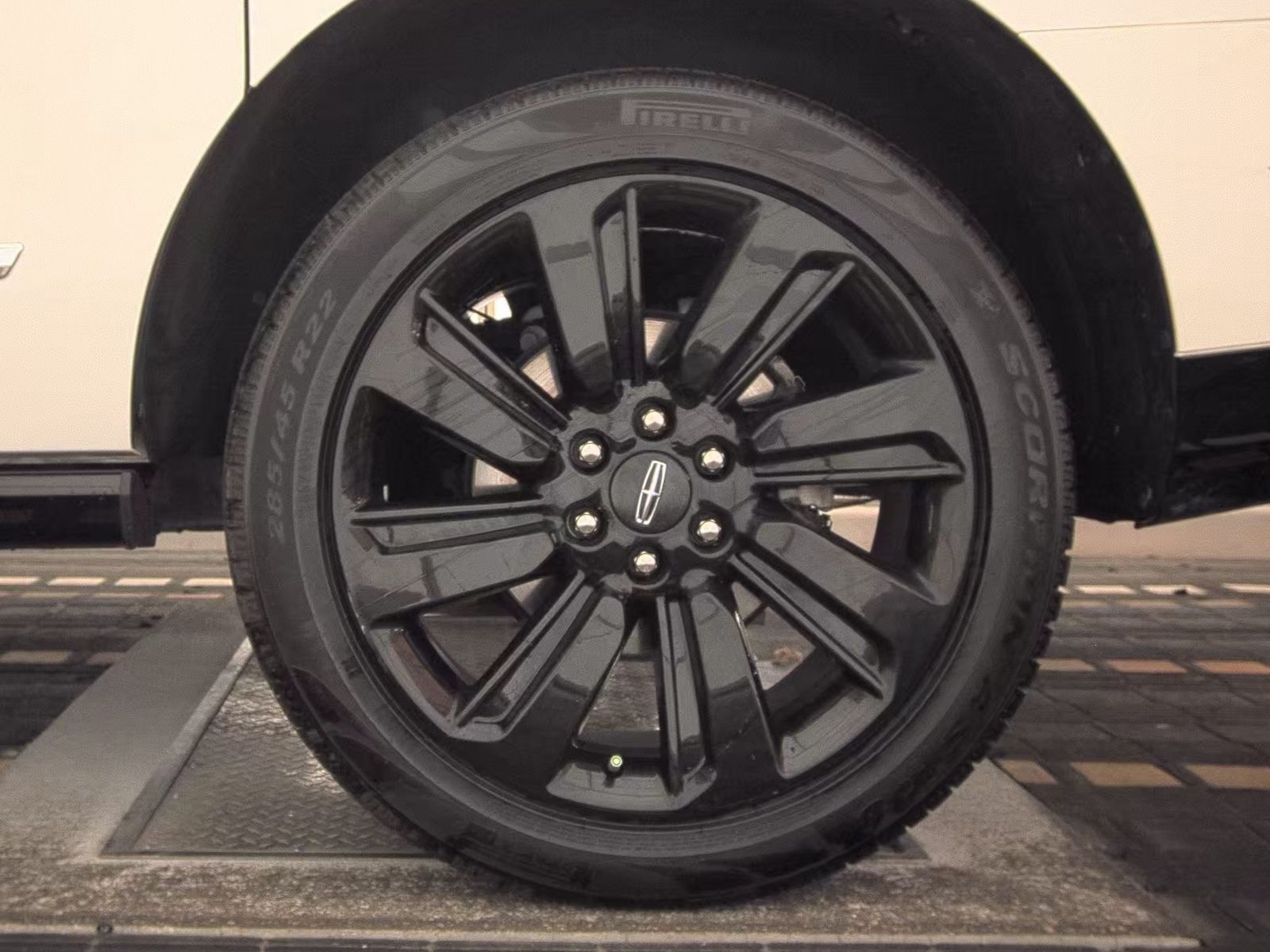 2022 Lincoln Navigator L Reserve FWD