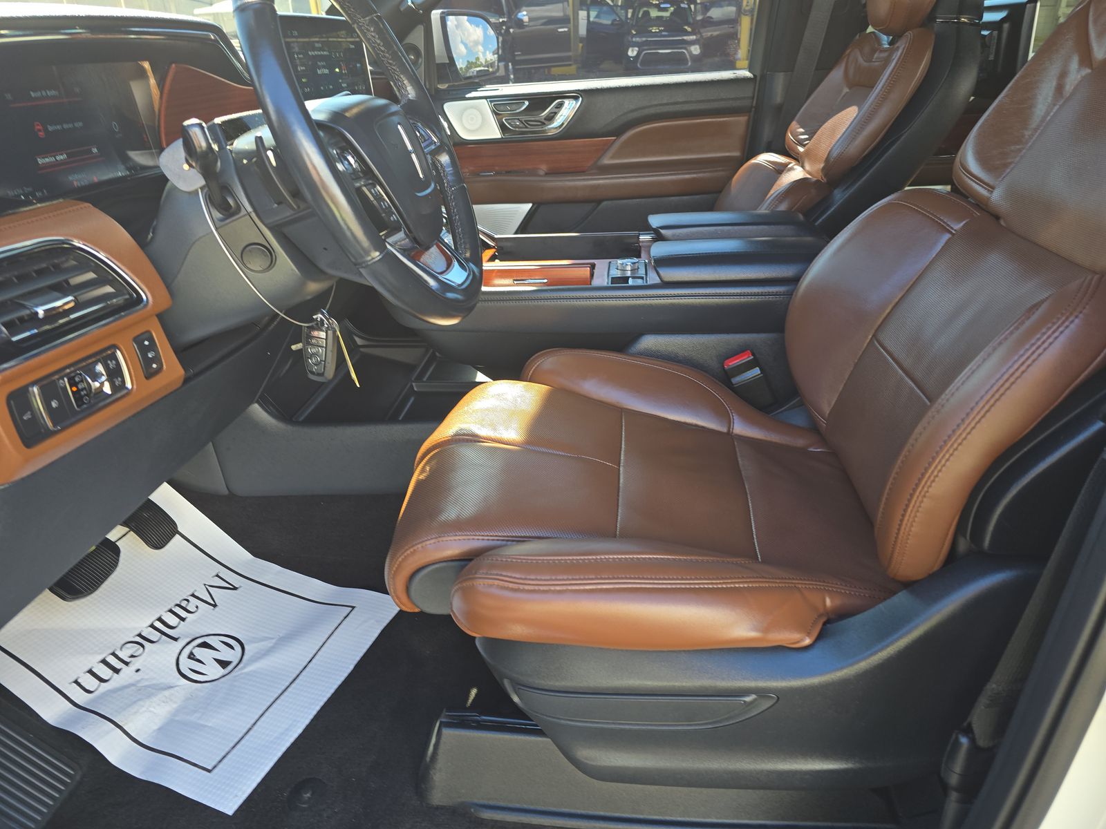 2022 Lincoln Navigator L Reserve FWD