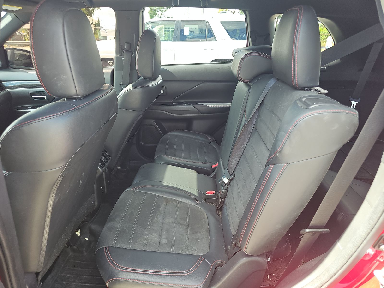 2020 Mitsubishi Outlander LE AWD