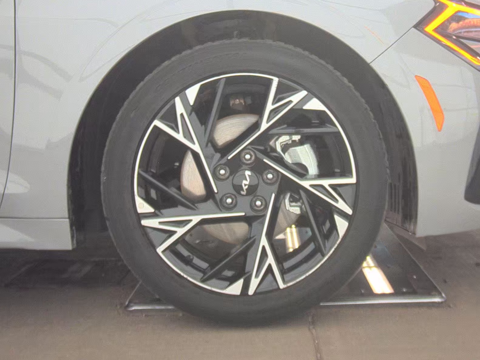 2025 Kia K5 GT-Line FWD