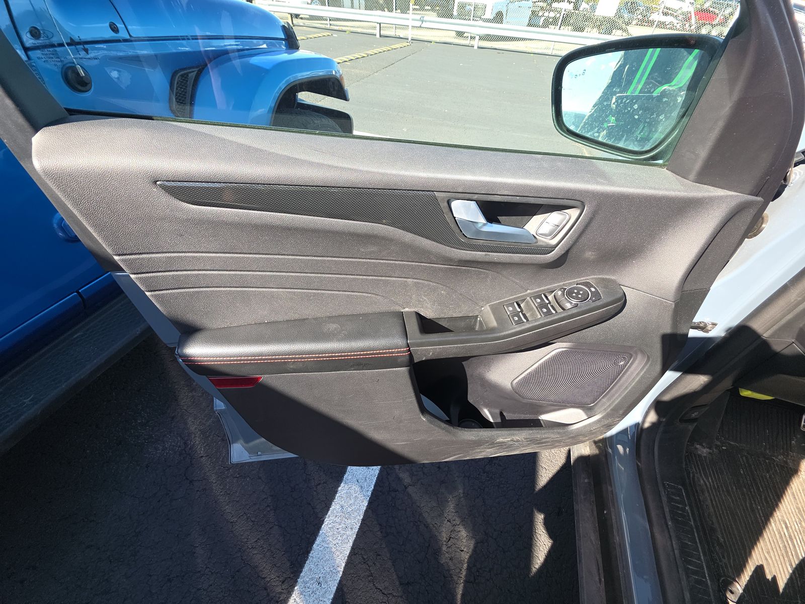 2023 Ford Escape ST-Line Select AWD