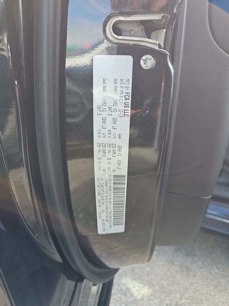 2020 Chrysler Pacifica Hybrid Limited FWD