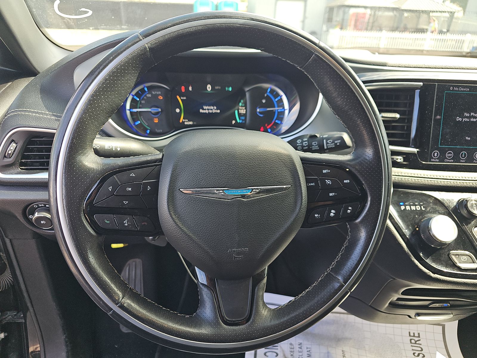 2020 Chrysler Pacifica Hybrid Limited FWD