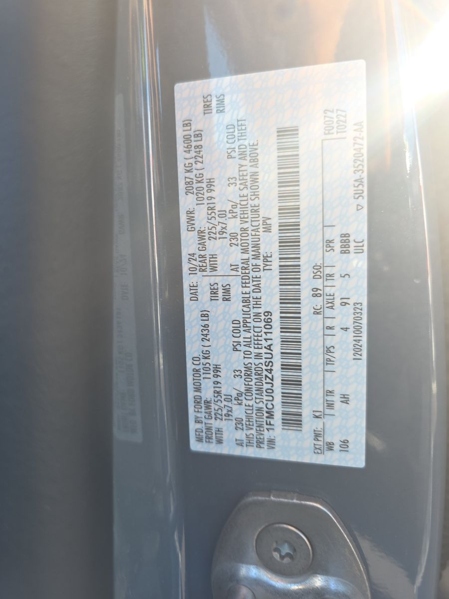 2025 Ford Escape Hybrid Platinum FWD