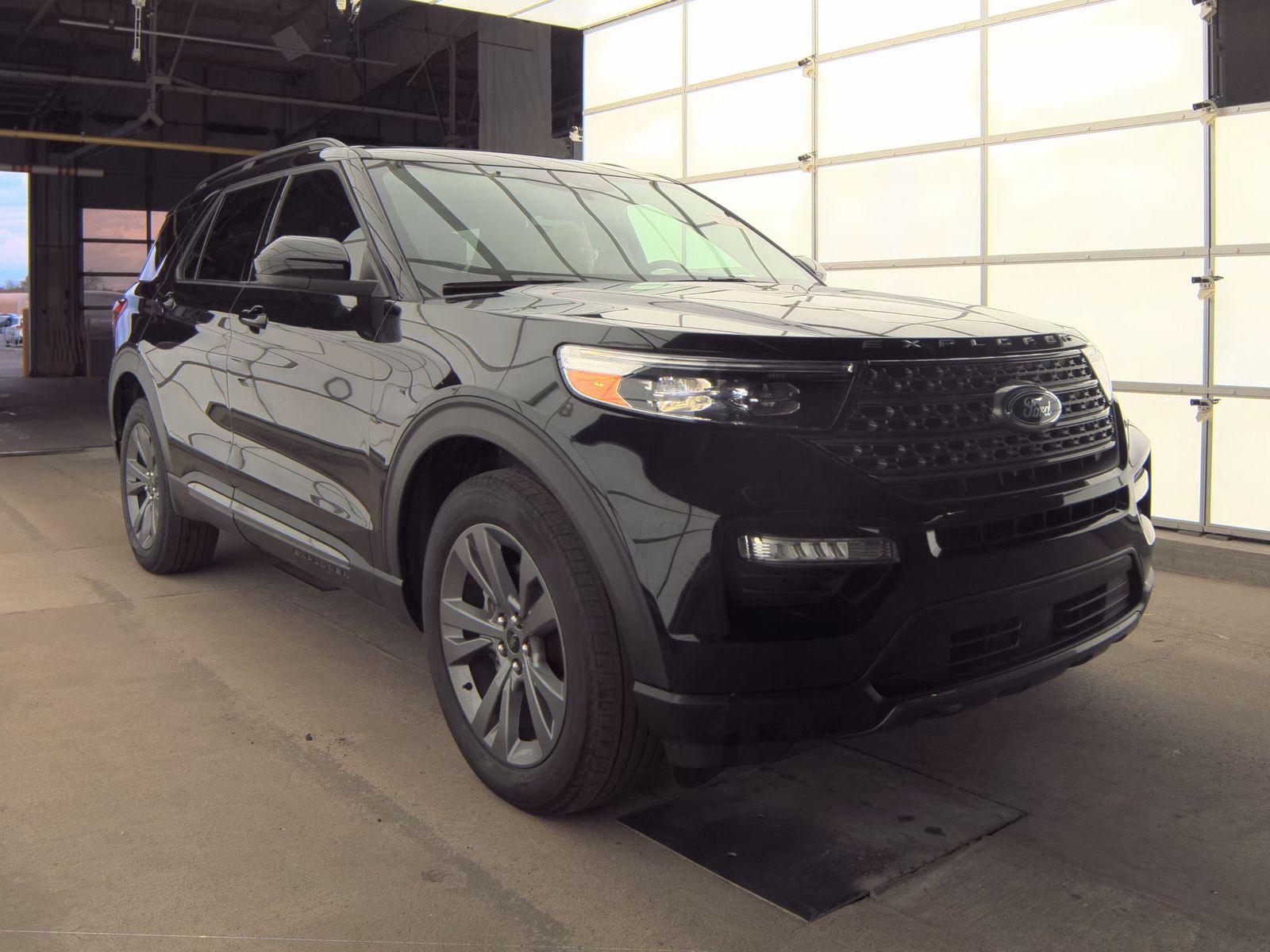 2022 Ford Explorer XLT AWD