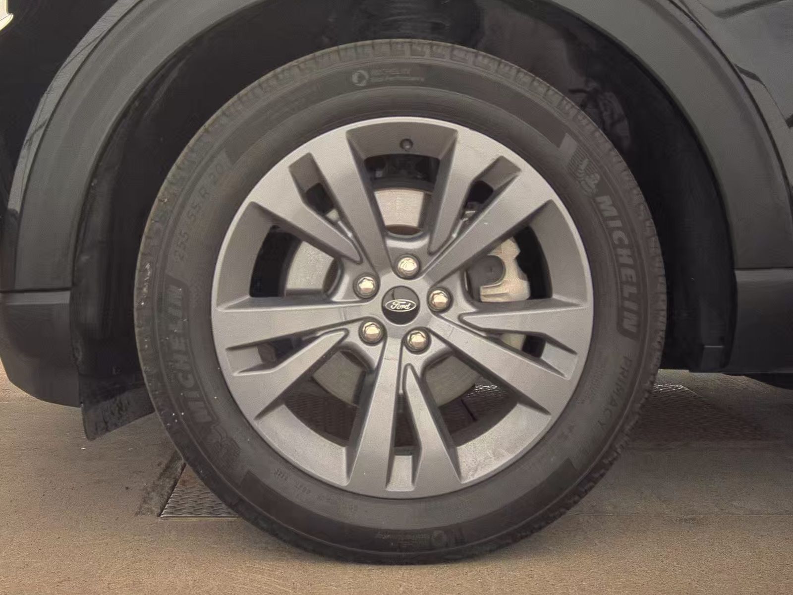 2022 Ford Explorer XLT AWD