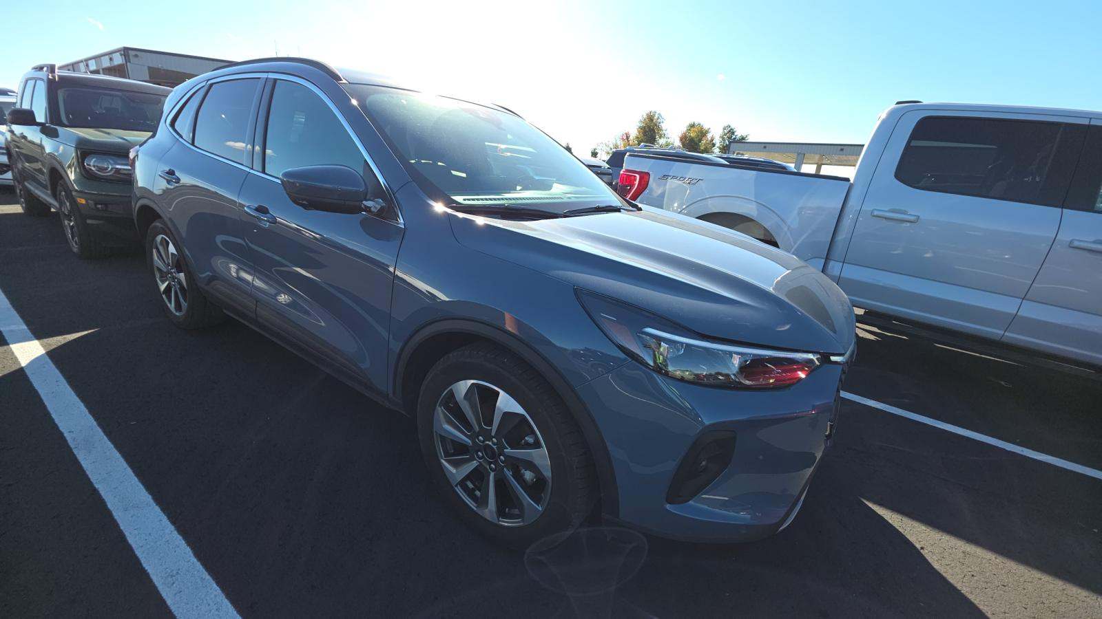 2025 Ford Escape Hybrid Platinum FWD