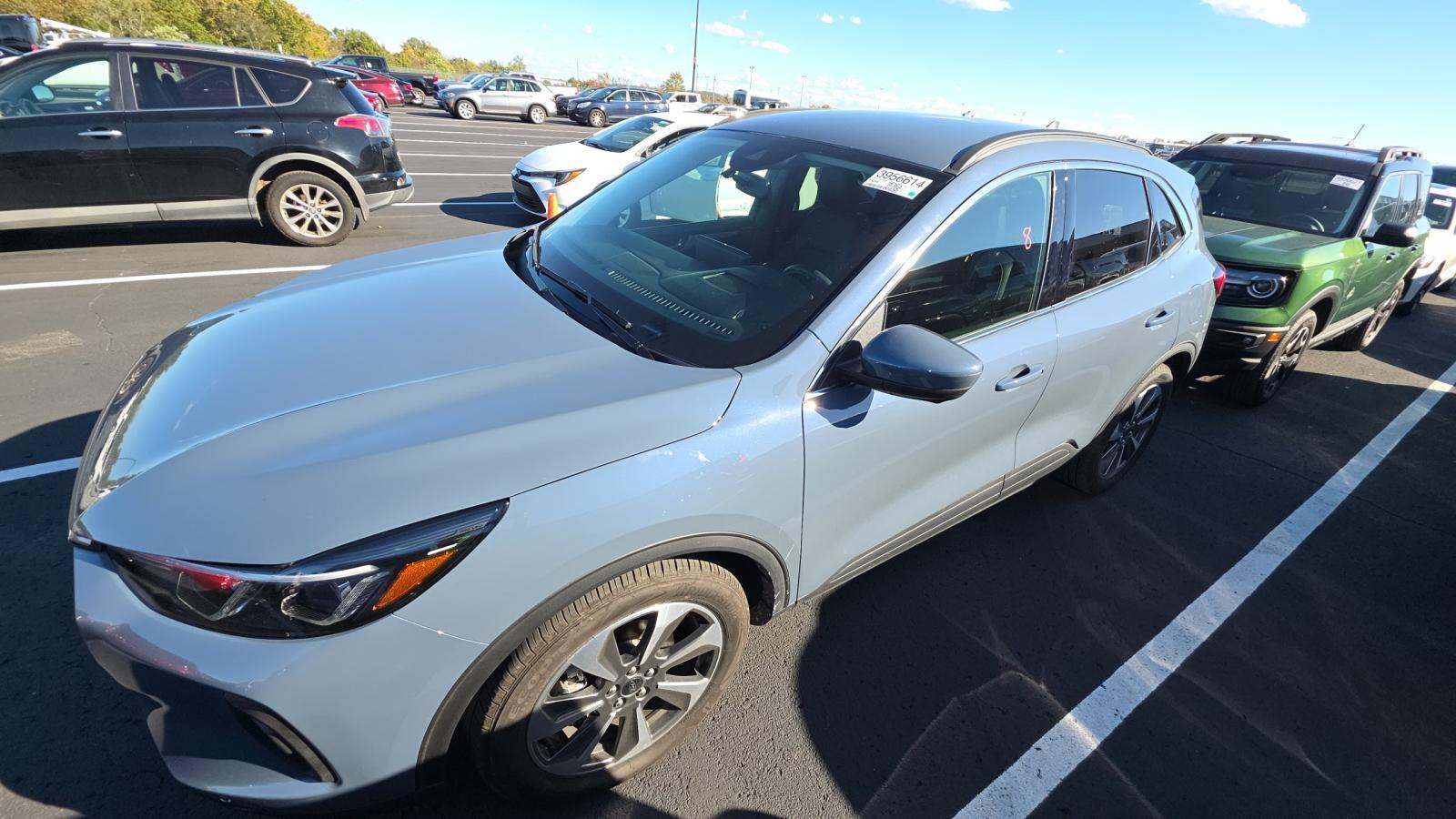 2025 Ford Escape Hybrid Platinum FWD