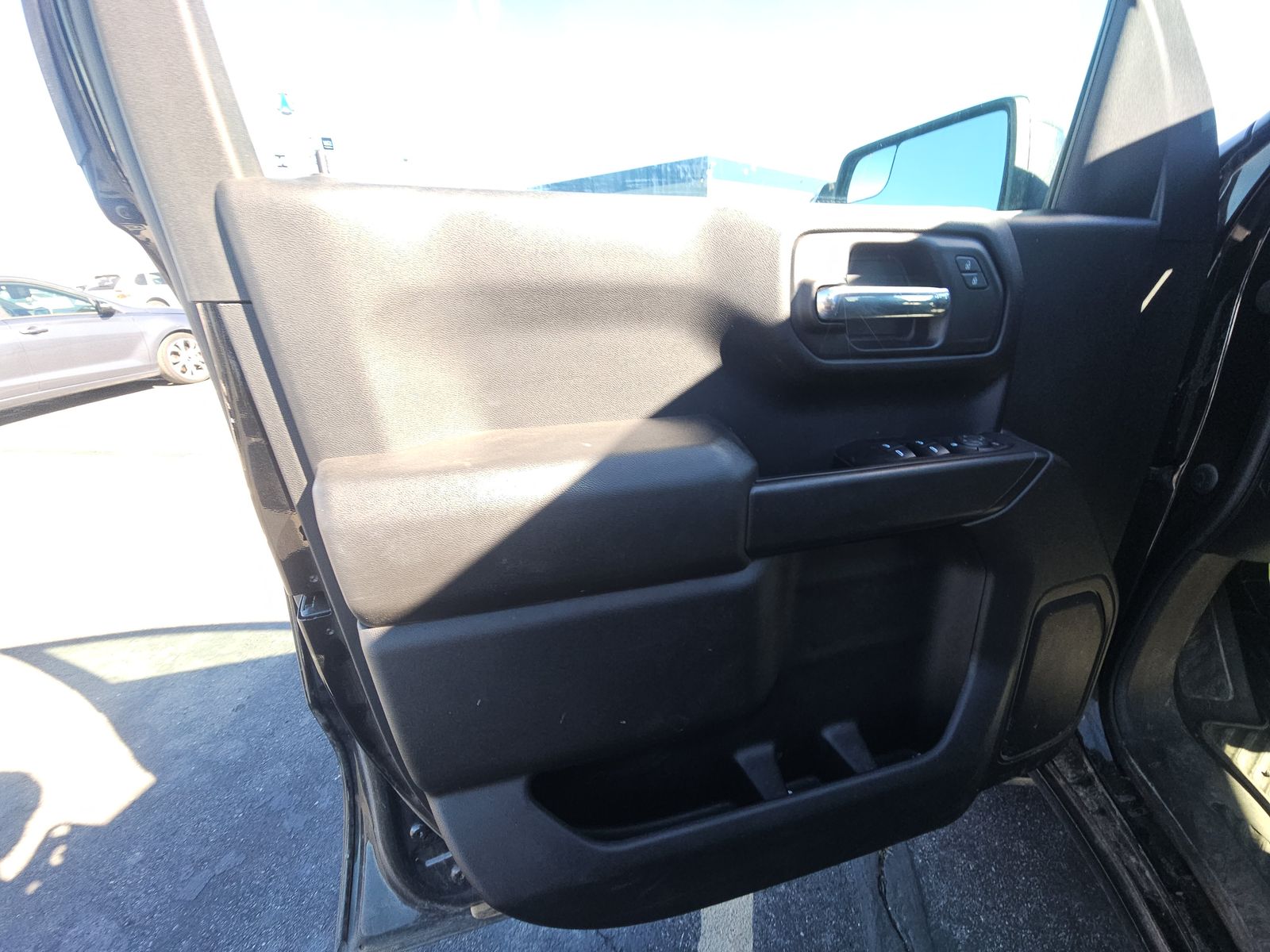 2022 Chevrolet Silverado 1500 Custom AWD